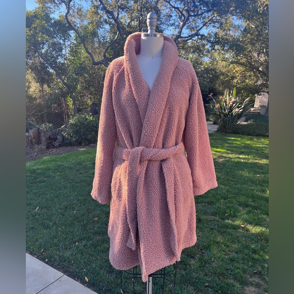 Haven Well Within/Talbots "Sherpa" short wrap robe - size S
